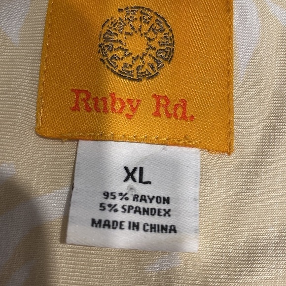 X womens Ruby Rd casual stretch cap sleeve floral regular size top XL - Picture 3 of 3